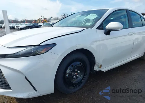 2025 Toyota Camry Le из США, поврежденный, VIN 4T1DAACK1SU512813